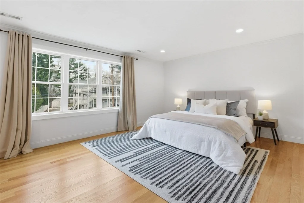 Photo of 129 Dennison Ave