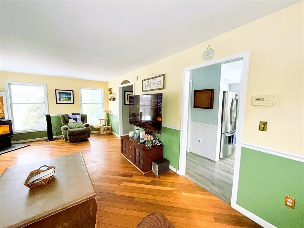 Photo of 276 Belchertown Rd