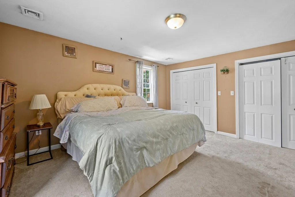 Photo of 16 Balfour Ln