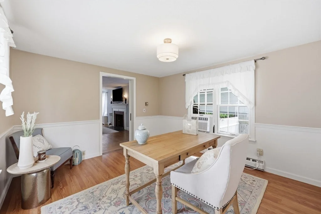 Photo of 250 Gillette Ave