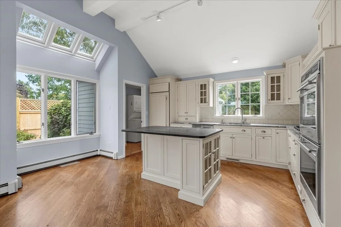 Photo of Unit 10 at 10 Floret Cir