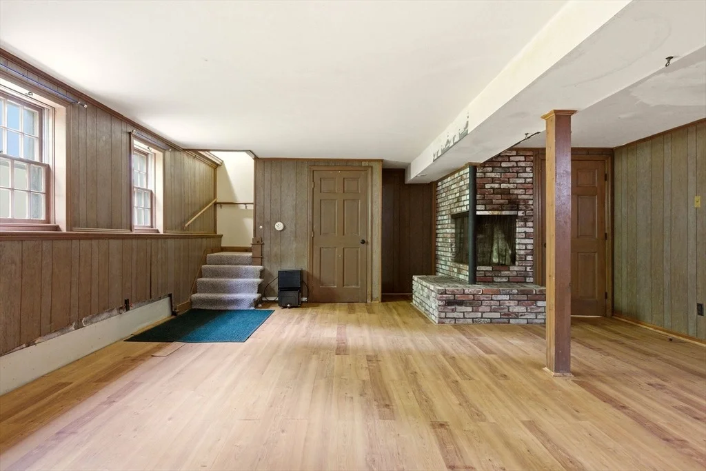 Photo of 93 Robbins Circle