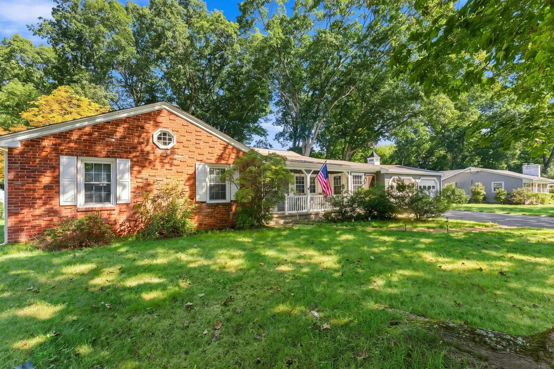 Photo of 95 Thomas Leighton Blvd