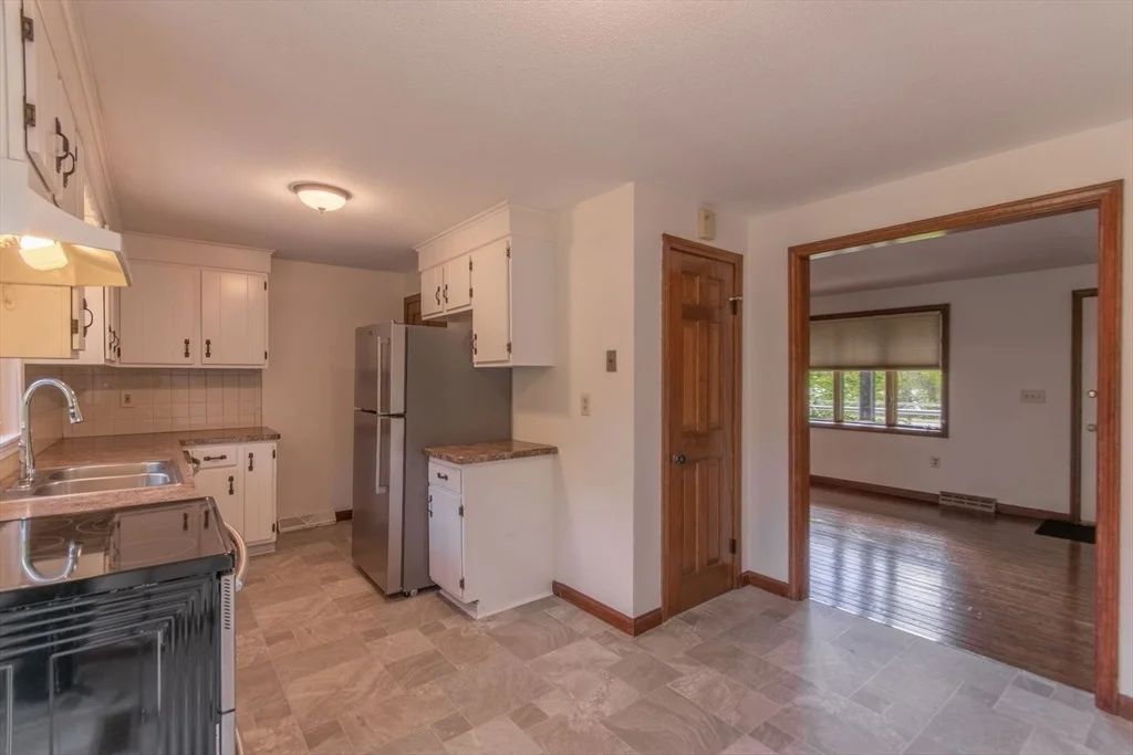 Photo of 629 River Road
