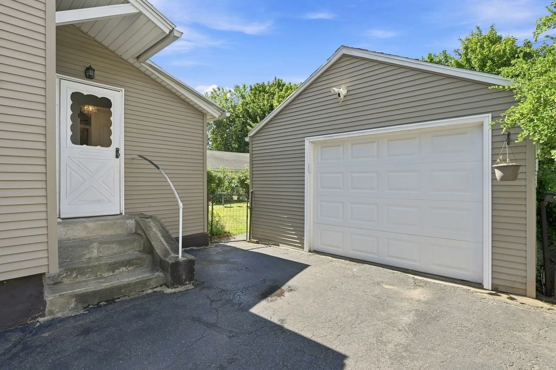 Photo of 27 Elm St