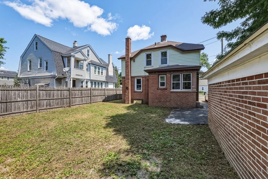 Photo of 1200 Saint James Ave