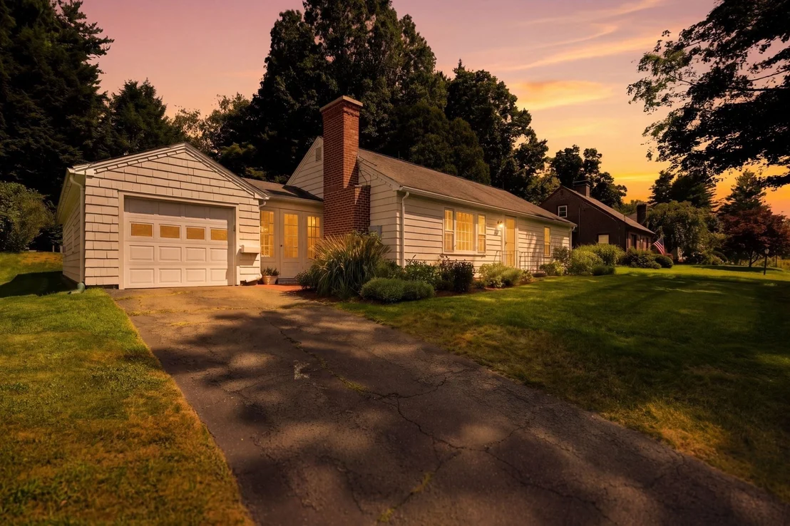 Photo of 52 Blue Hills Rd
