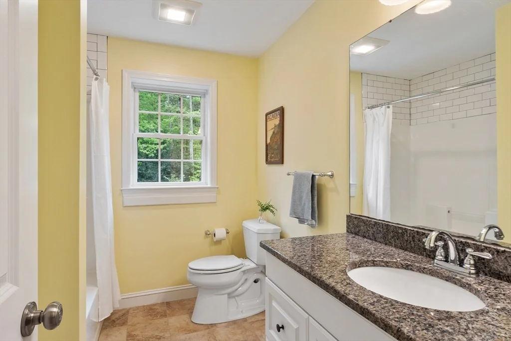 Photo of 82 Lawrence Street
