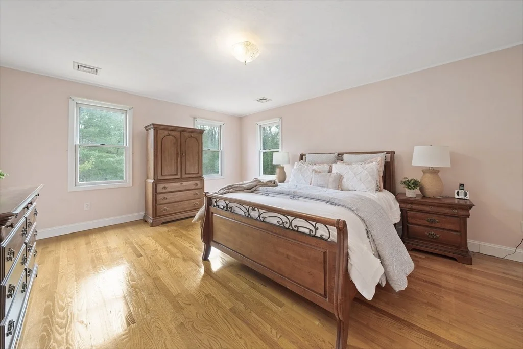 Photo of 67 Henderson Ln