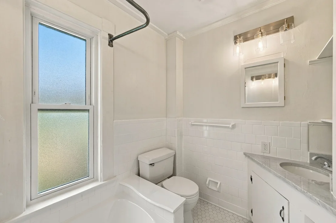 Photo of 21 West Avenue