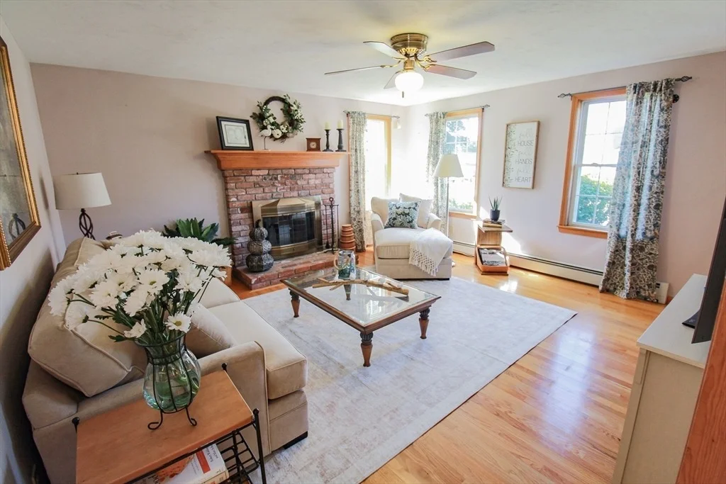 Photo of 64 Britney Dr