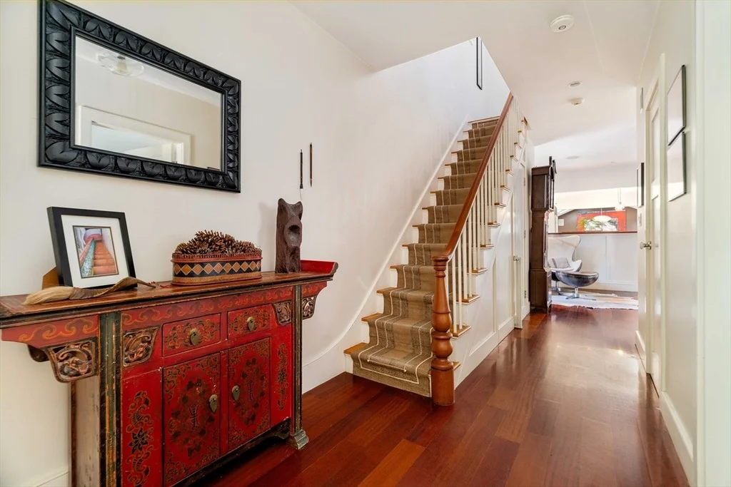 Photo of 2 Maple Pl