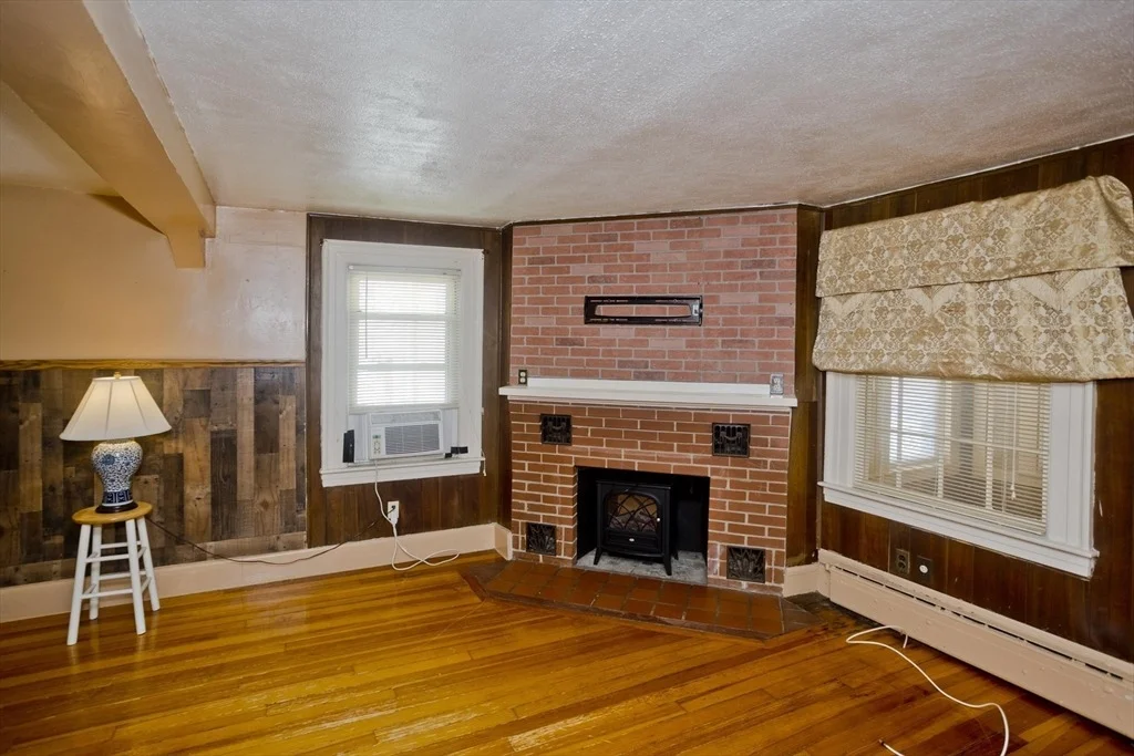 Photo of 86 Laurence