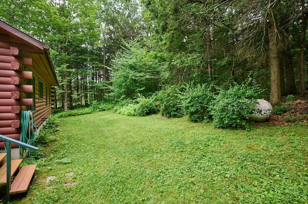 Photo of 35 Briar Hill Rd