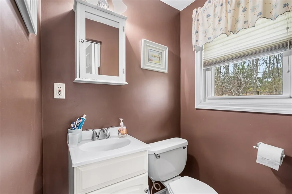 Photo of 271 Shirley Dr