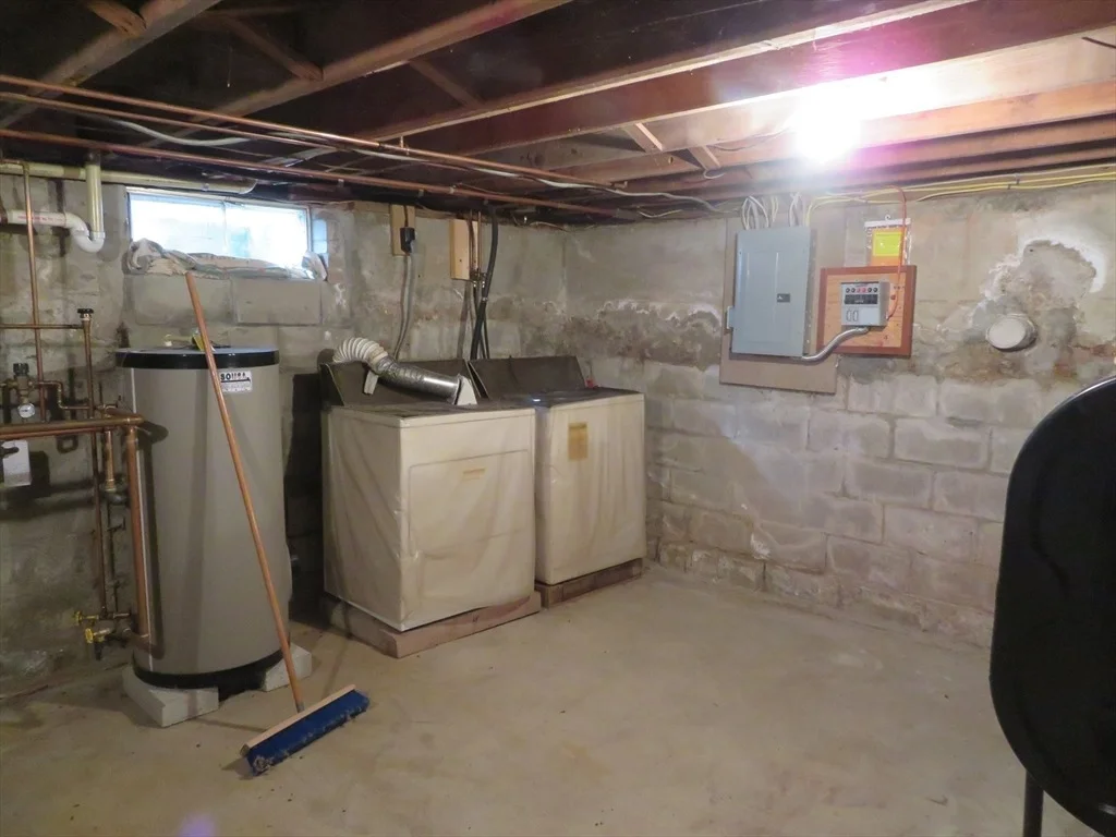 Photo of 103 King Philip Rd
