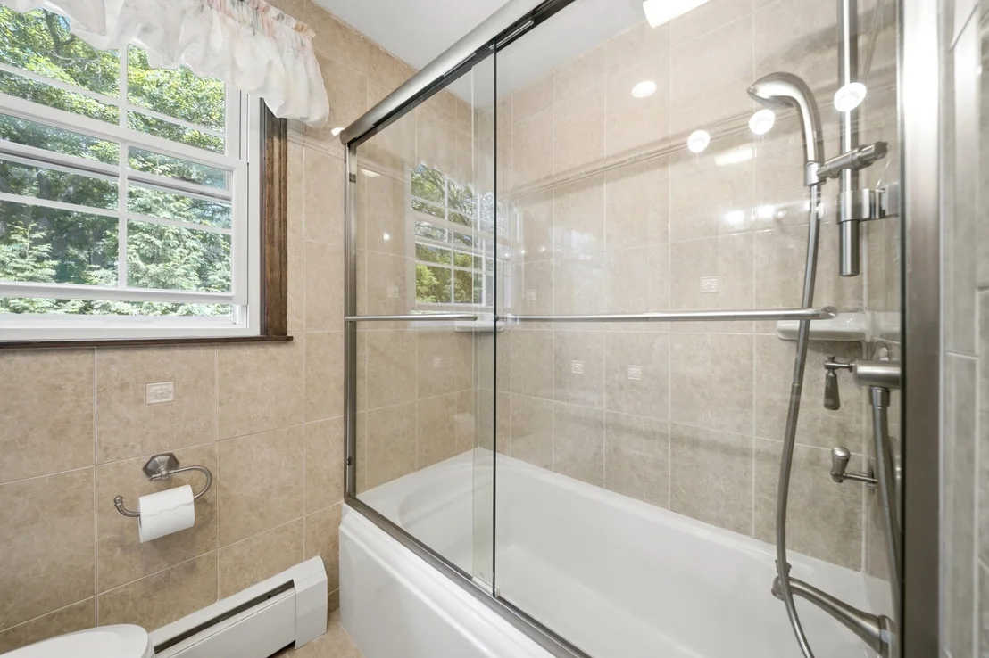 Photo of 9 Sparhawk Dr.