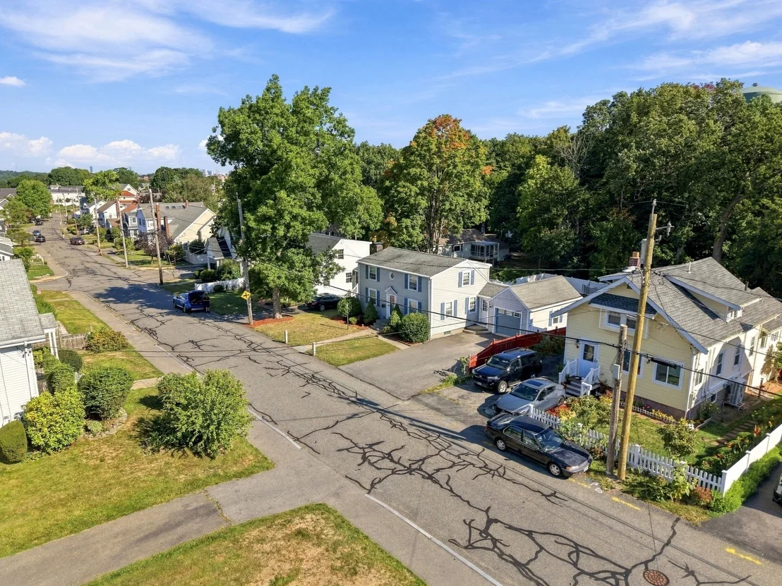 Photo of 147 Elmlawn Rd