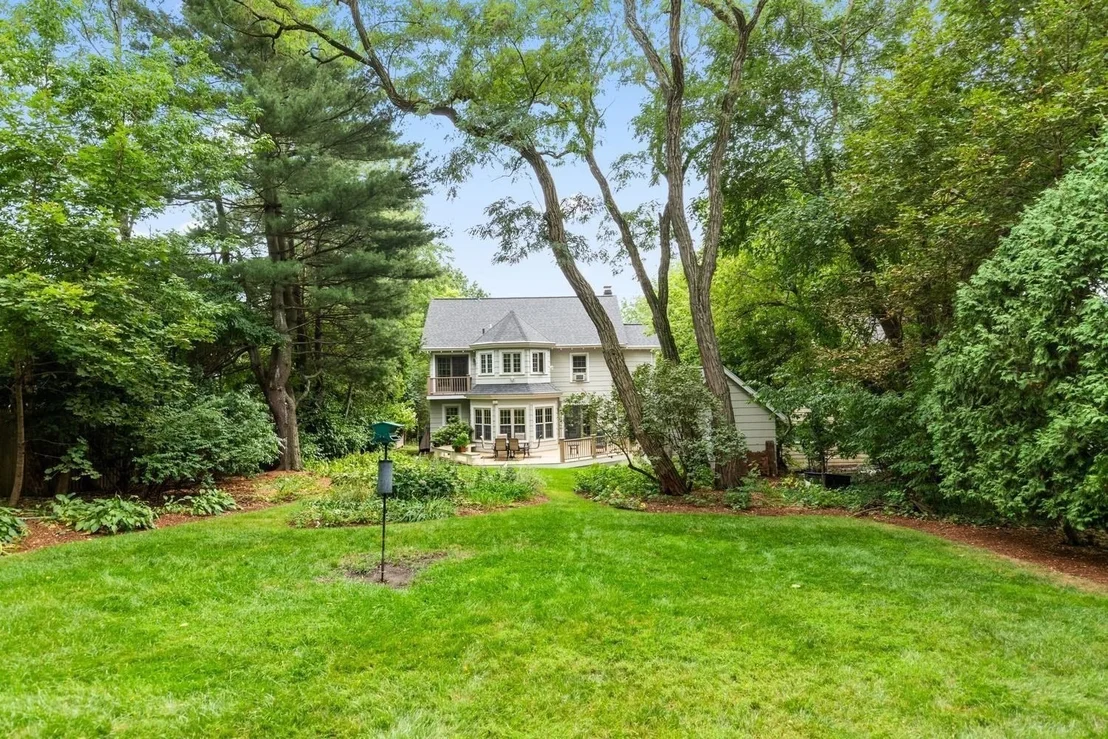 Photo of 216 Bellevue Rd