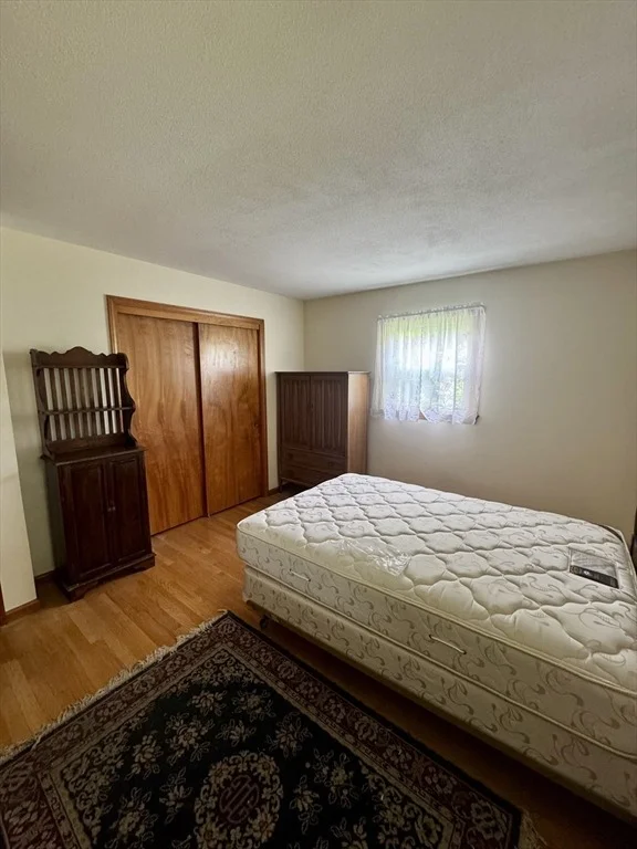 Photo of 43 Mount Tom Ave