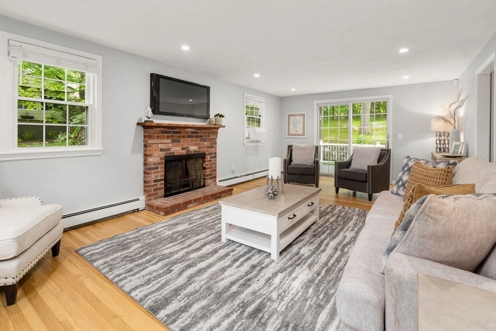 Photo of 4 Brigham Ct