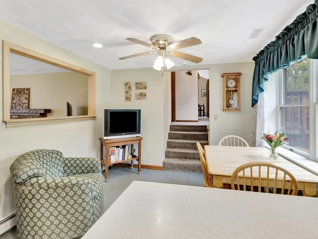 Photo of 93 Spring Hill Dr
