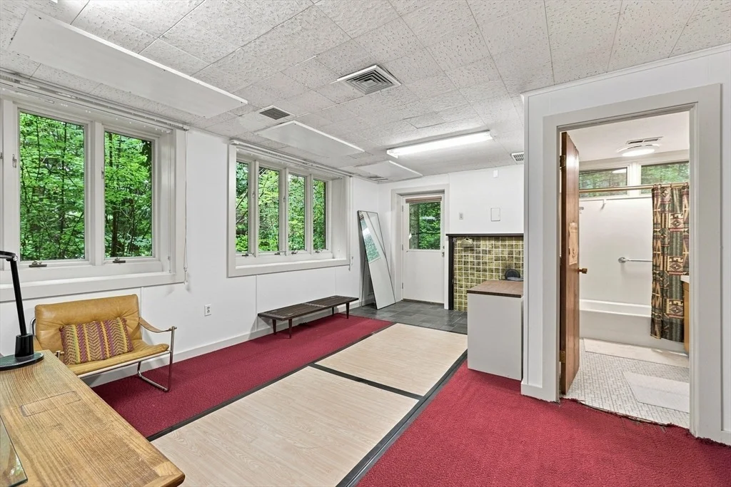 Photo of 8 Morgan Cir