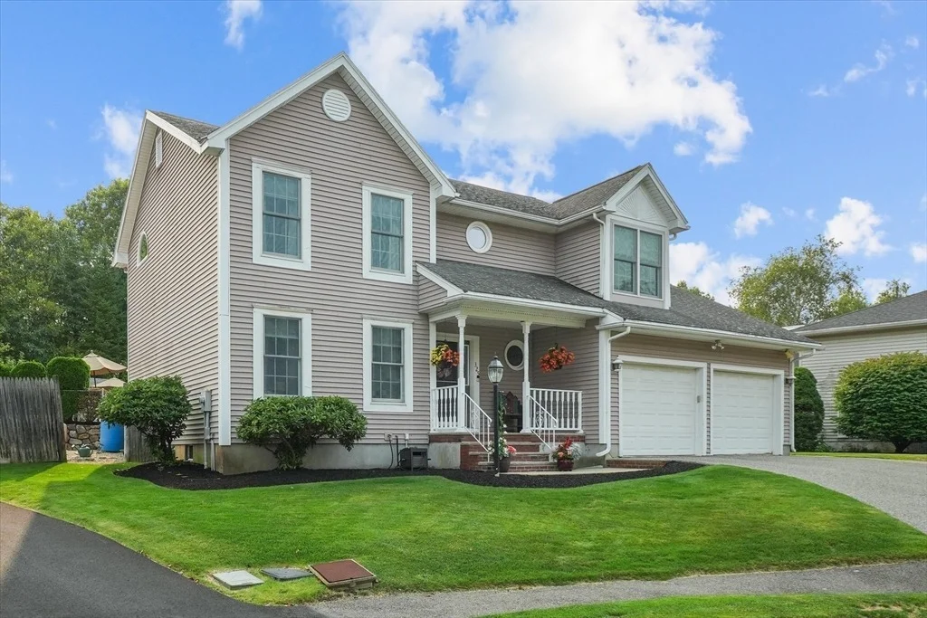Photo of 325 Den Quarry Road