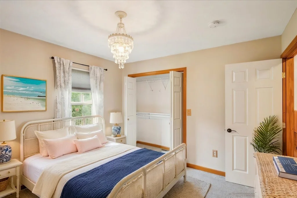 Photo of 77 Cheryl Cir