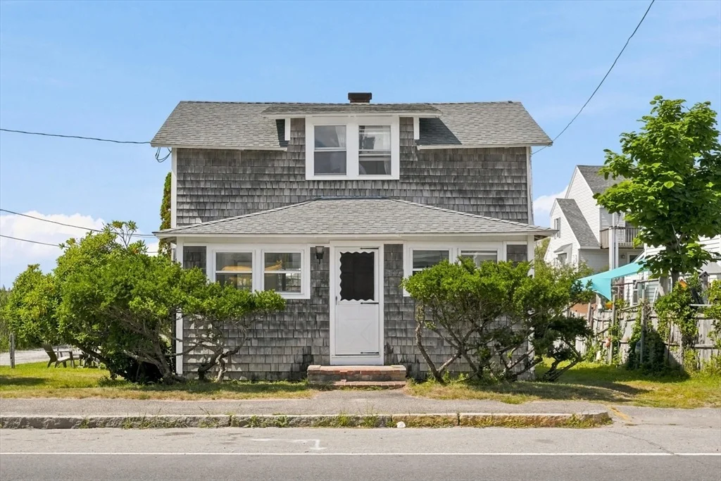 Photo of 171 N End Blvd
