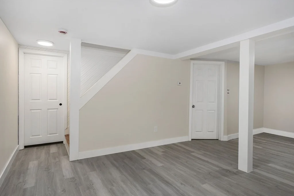 Photo of 103 Mayflower Ln