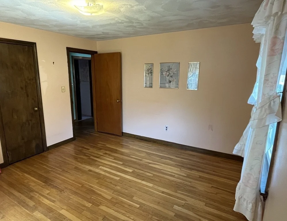 Photo of 7 Brookside Drive