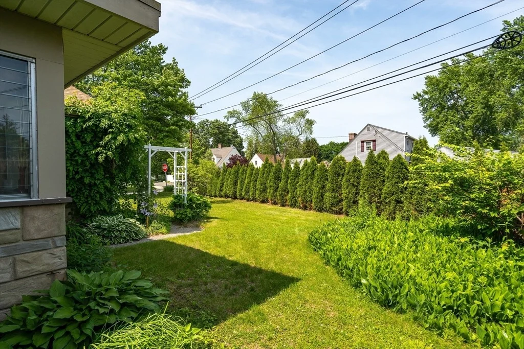 Photo of 16 Sheldon Ave
