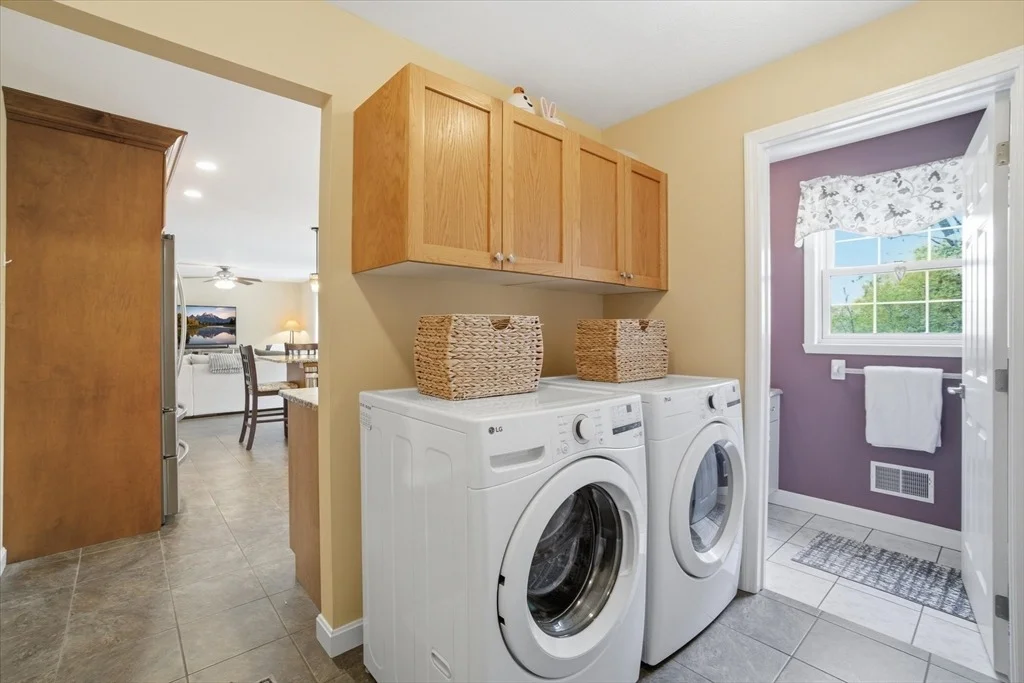 Photo of 18 Oakridge Dr