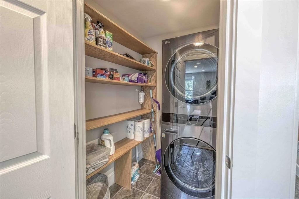 Photo of Unit 3306 at 700 Shore Dr