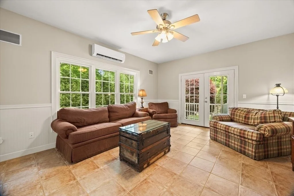 Photo of 118 Bay Rd