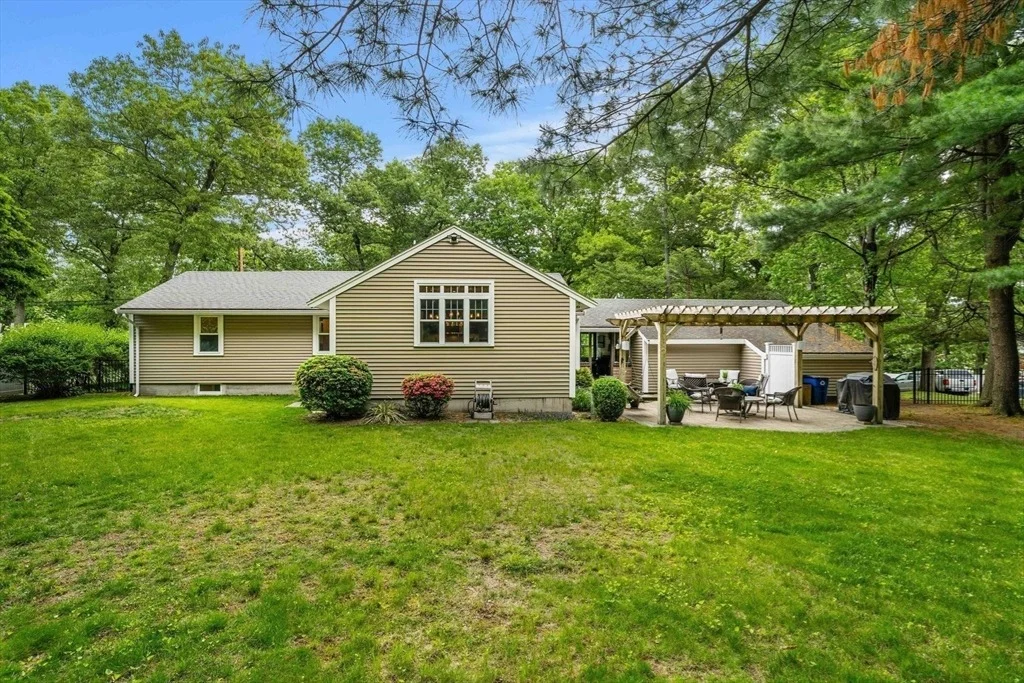Photo of 18 Gleason Rd