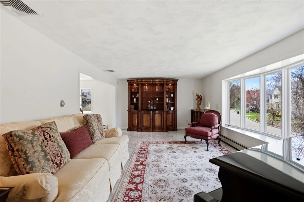 Photo of 6 Gavin Cir
