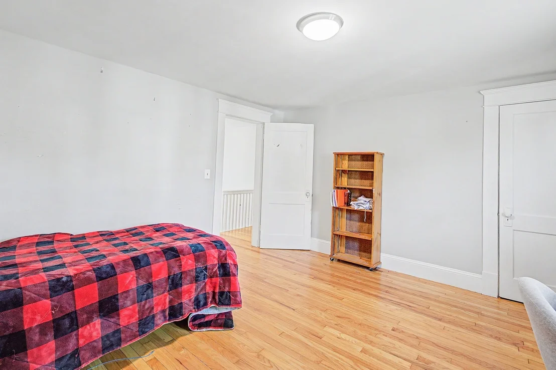 Photo of 419 Hillside Ave