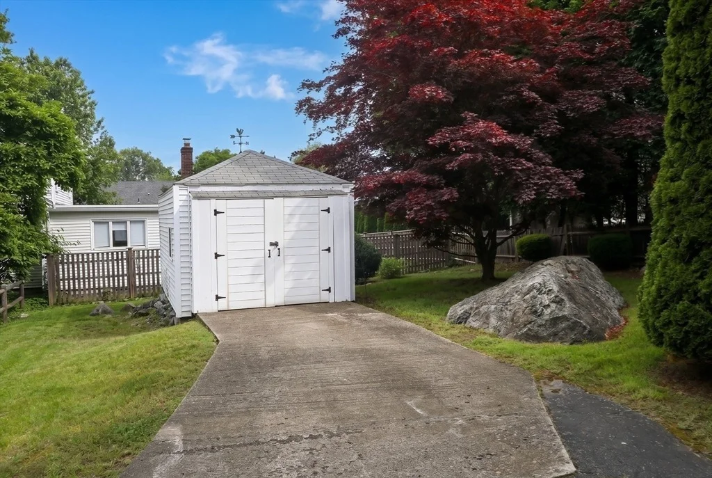 Photo of 233 Florence Ave