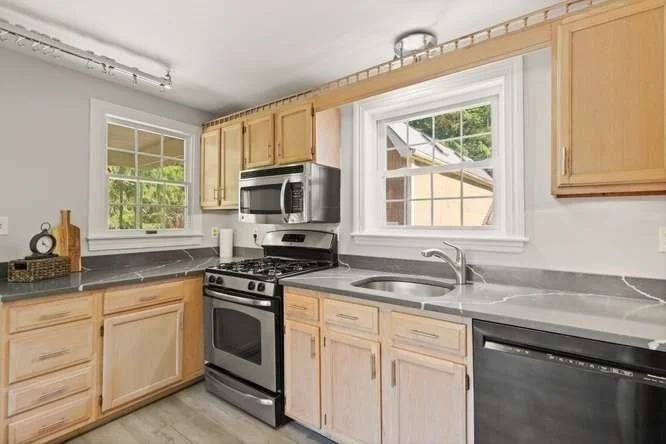 Photo of 84 Walnut St