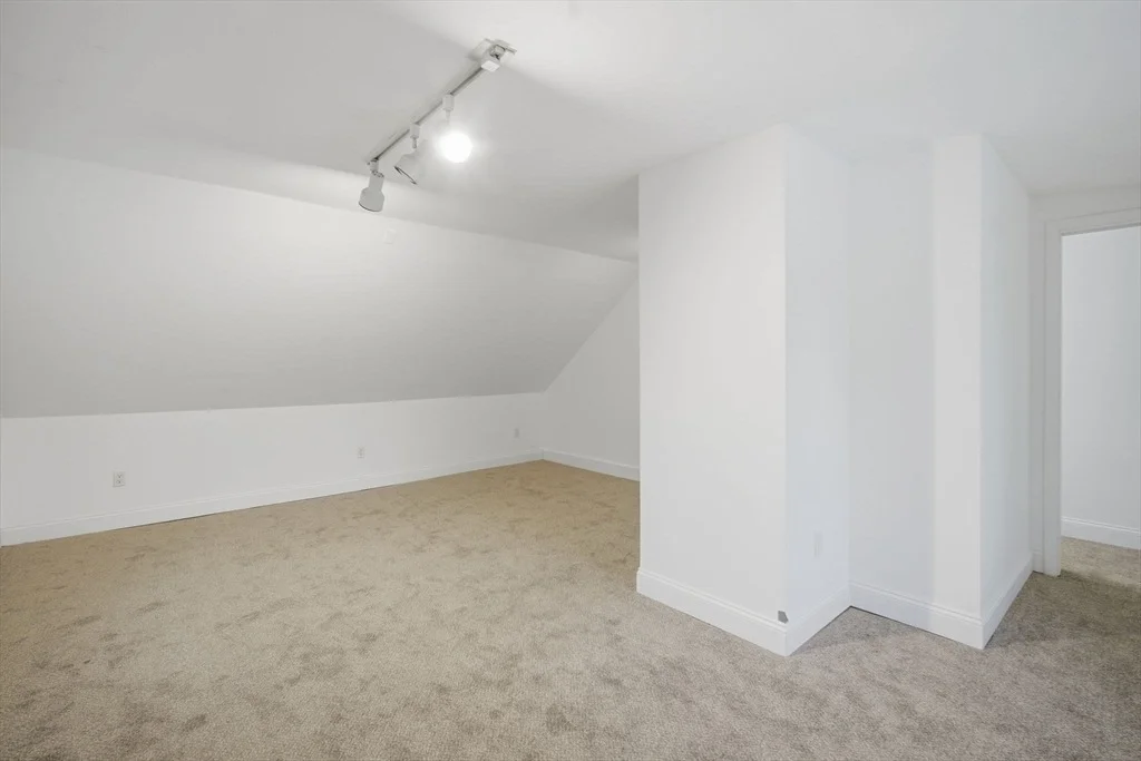 Photo of 25 Pheland St