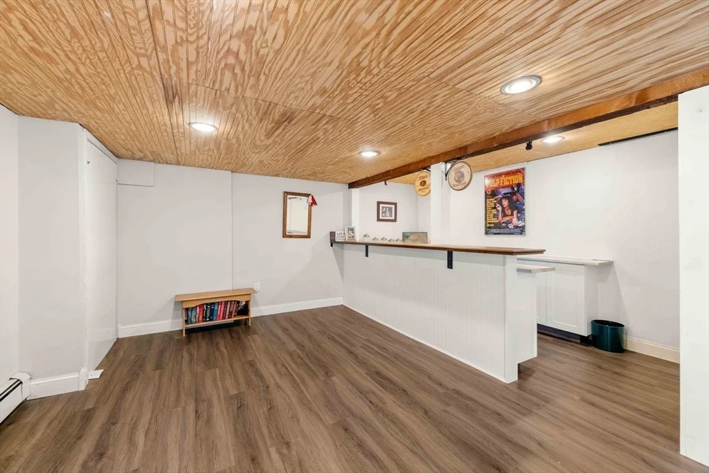 Photo of 12 Inverness Cir
