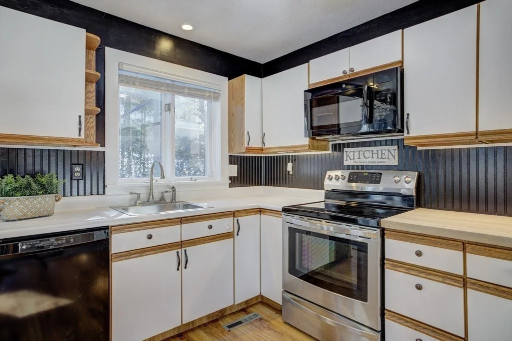 Photo of 43 Marmon Court