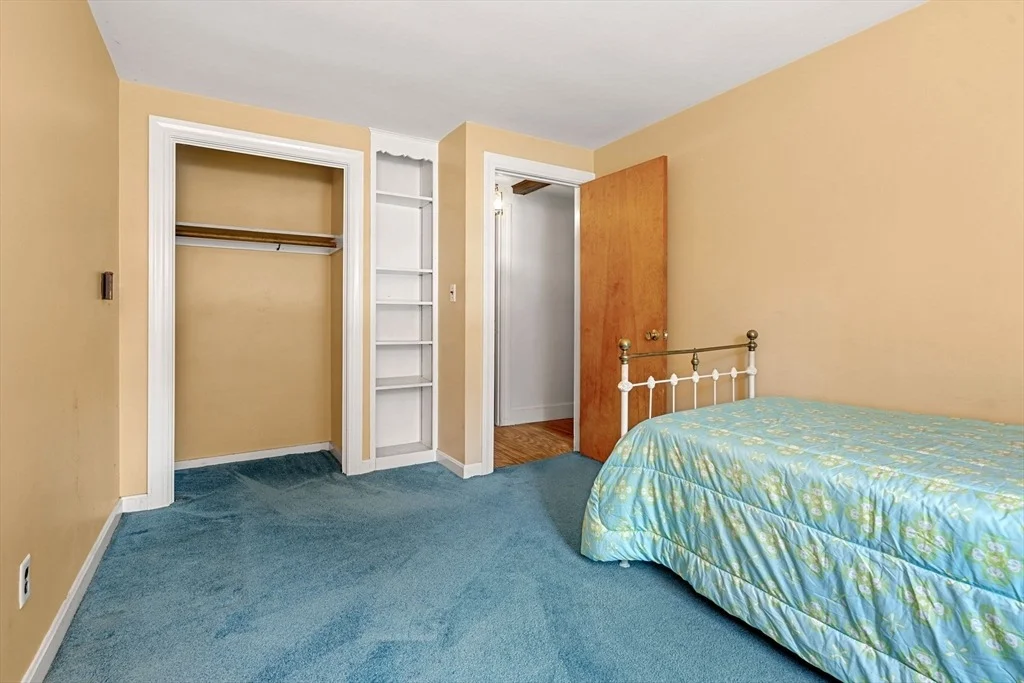 Photo of 10 Maple St