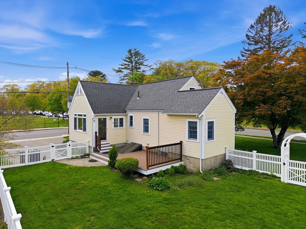 Photo of 28 Myopia Rd