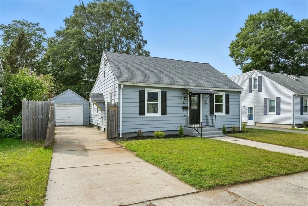 Photo of 104 Grandview St