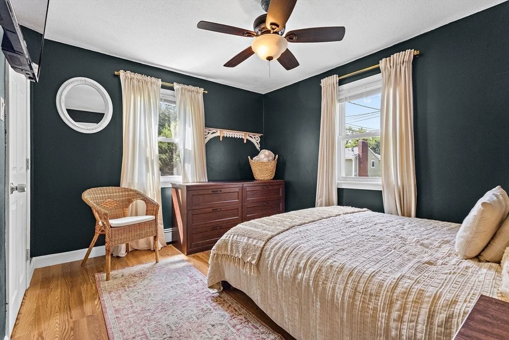 Photo of 28 Lillian Ter
