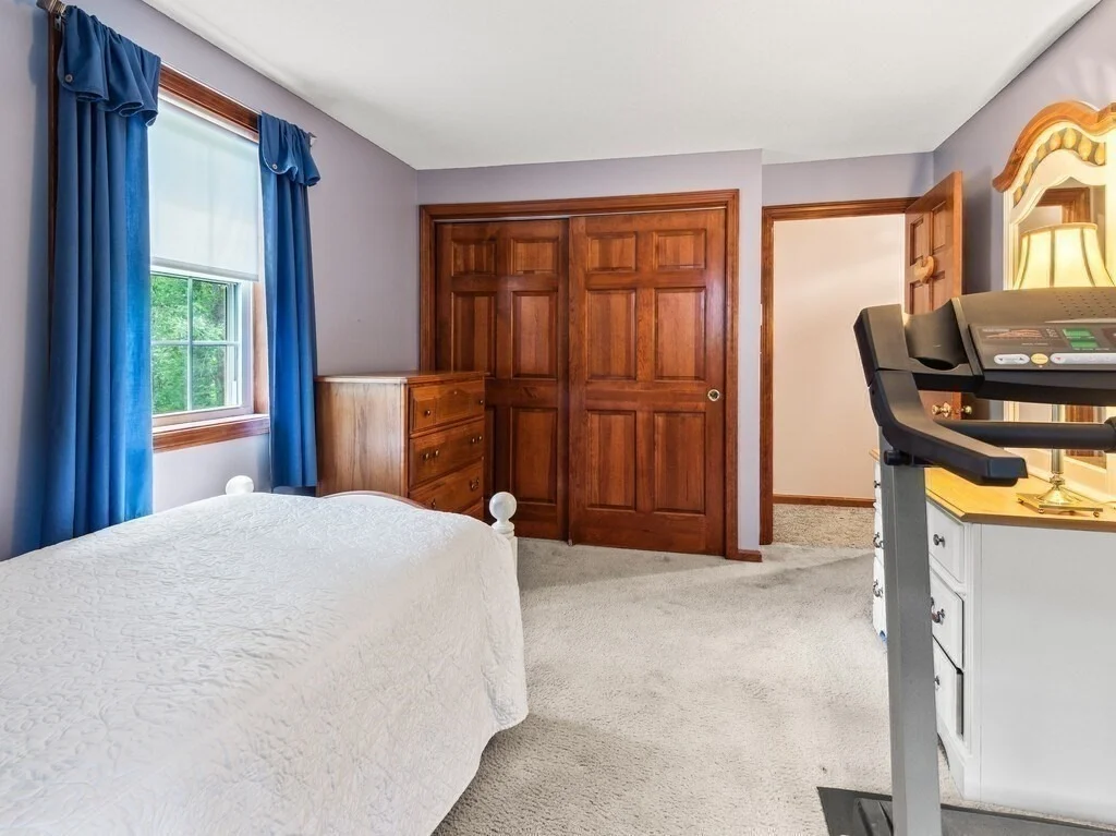 Photo of 3 Oakwood Dr