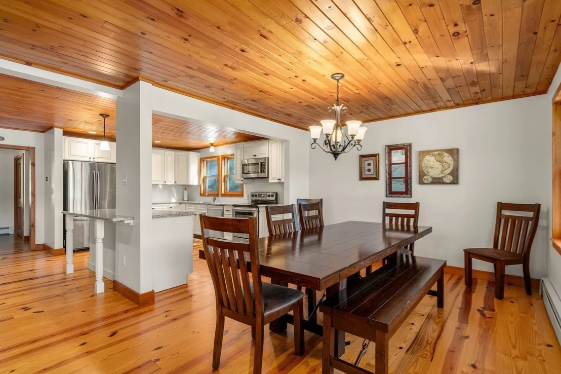 Photo of 10 Klondike Rd